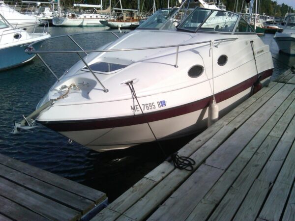 1997 Regal Commodore 242 Cruiser (Power), Boat for Sale